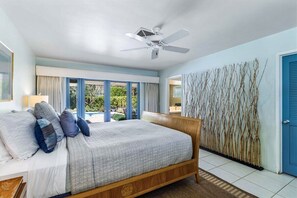 2 bedrooms, iron/ironing board, internet, bed sheets - Sunstruck Palm Springs - Your Private Poolside Retreat Awaits (Palm Springs)
