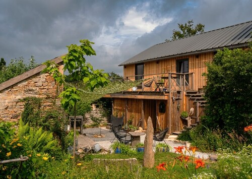 The Loft at the Auberge du Lac Noir – Space, Independence, and Vintage Charm
