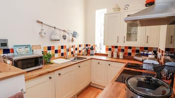 Fridge, dishwasher, electric kettle, toaster