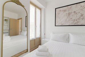 1 chambre, minibar, décoration personnalisée, ameublement personnalisé