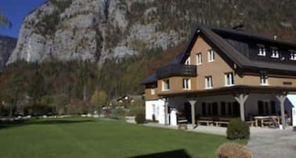 Country house by the lake - Salzkammergut, 100 m to the beach