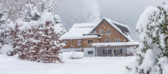 Country house by the lake - Salzkammergut, 100 m to the beach