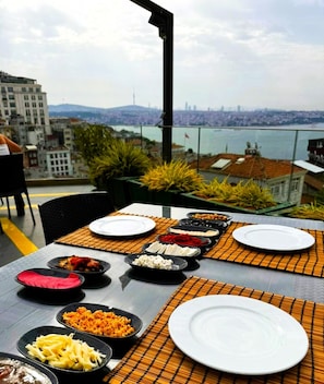 Free daily full breakfast  - GRAND STAR HOTEL PREMIUM (Istanbul)