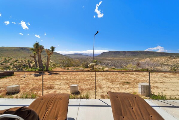 Property grounds - Lazy J High Desert Ranch - A Ryson Property (Yucca Valley)