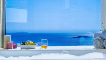 Luxury Villa | Jetted tub