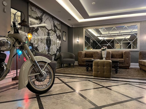 Interior entrance - basilica guesthouse (Istanbul)