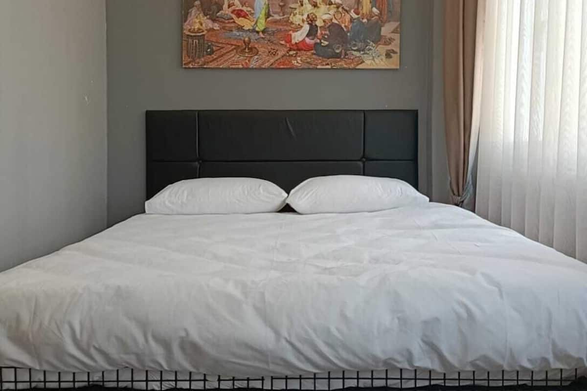 Deluxe Double Room | Laptop workspace, soundproofing, iron/ironing board (on request)