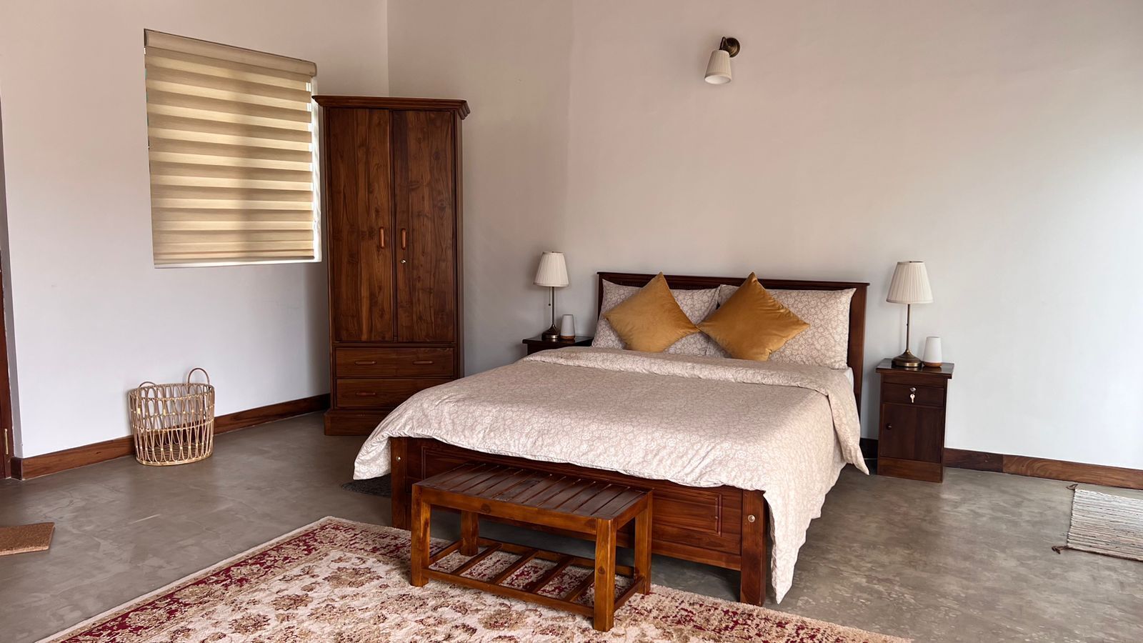 2 多间卧室、WiFi、床单