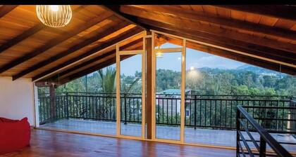 Beautiful Modern Fully Furnished Chalet overlooking the Mountains