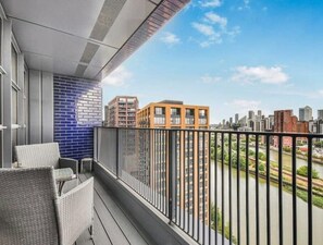 Property grounds - London Luxury Apartment-Panoramic Skyline Views (LONDON)