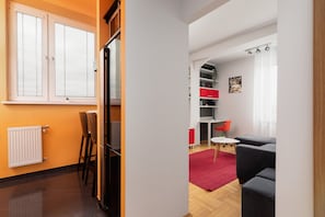 Living room - Modern 1 Bedroom Apartment by Renters (Kraków)