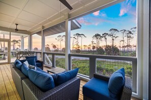 Interior - Book Now for Holiday Getaways! Dog-Friendly! Community Pool! Gulf, Bay Access! (Port St. Joe)