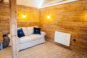 Living area - Charming Barn Conversion near Canterbury, Kent (Preston, Canterbury)