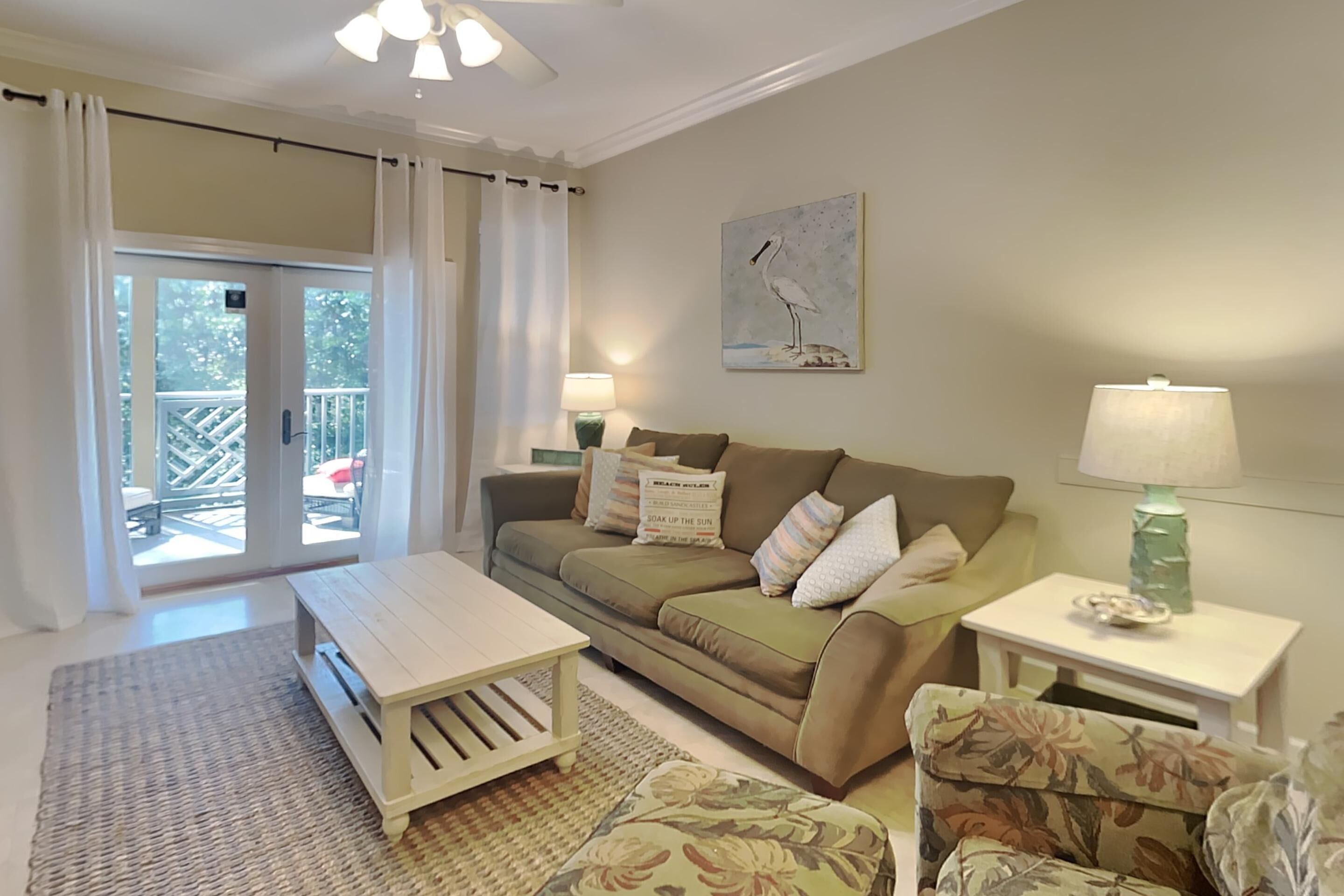 Sea La Vie | Included Bikes + Community Pool