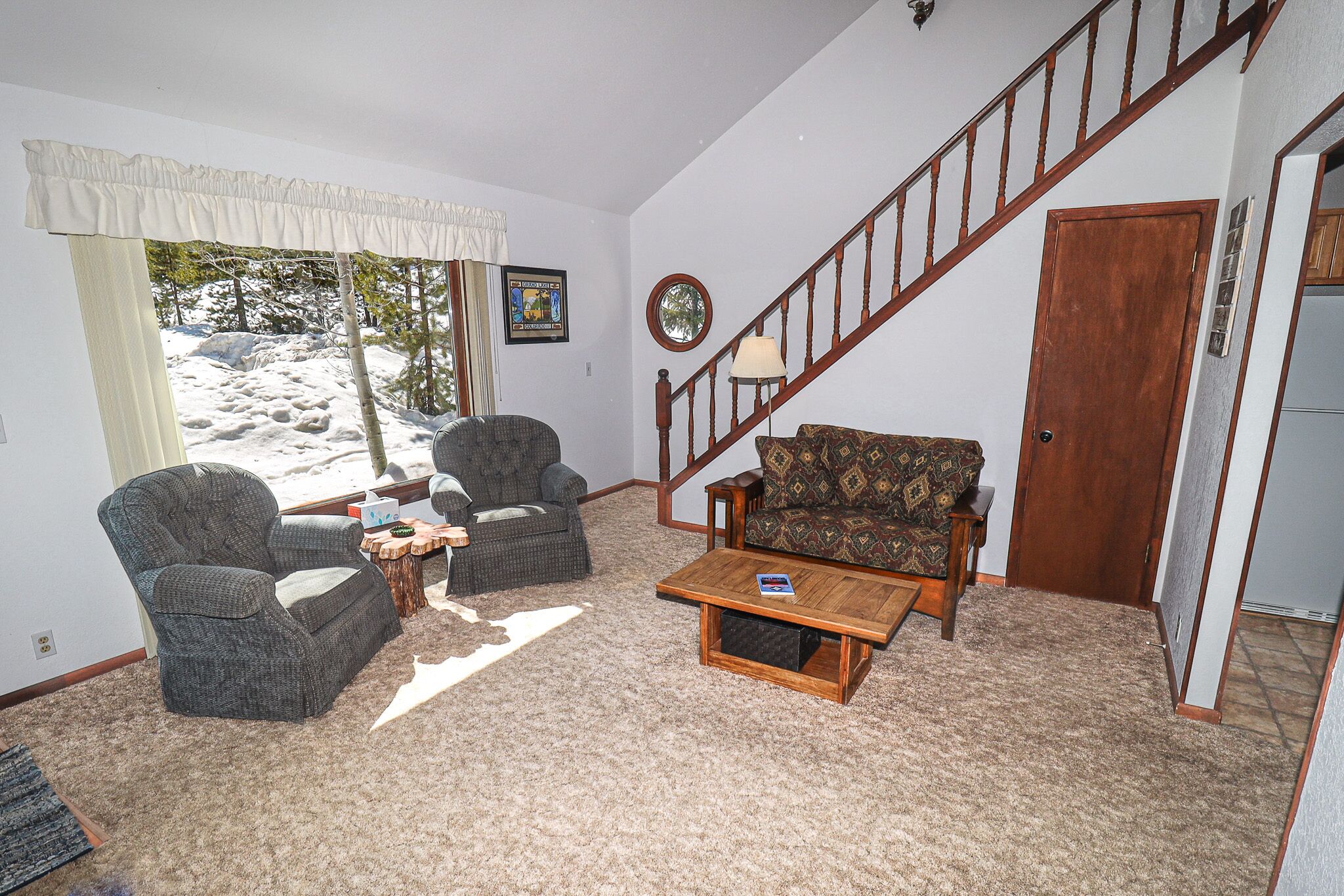 *NEW Listing - Hillside Hideaway - Close to town in a peaceful and quiet area