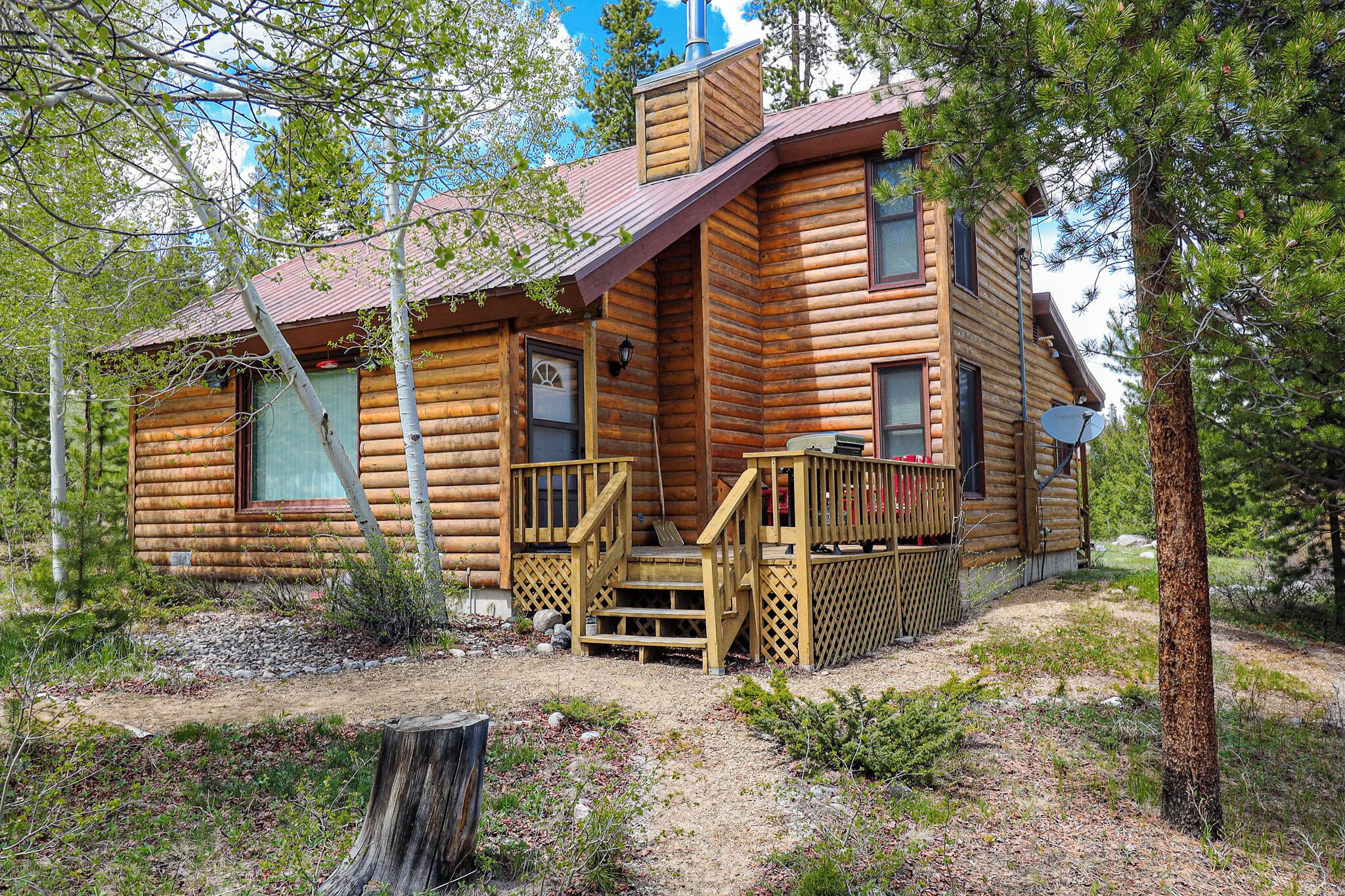 Hillside Hideaway - Close to town in a peaceful and quiet area