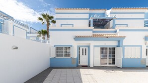 Exterior - 4 bedroom villa in condominium with swimming pool by AlgarveManta (9V4) (Manta Rota)