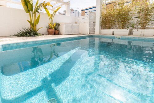3 bedroom villa with private pool and Wi-Fi by AlgarveManta (13V3)