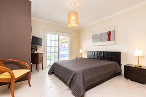 3 soverom, strykejern/-brett, wi-fi (inkludert) og sengetøy