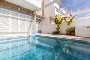 Pool - 3 bedroom villa with private pool and Wi-Fi by AlgarveManta (13V3) (Manta Rota)
