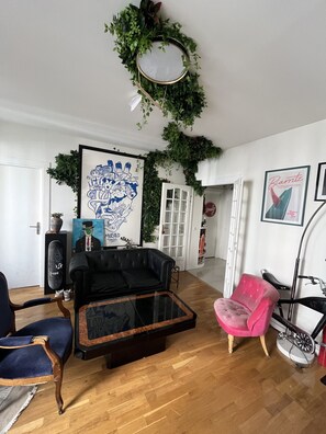 Interior - Artist's'apartment Paris 18 (Paris)