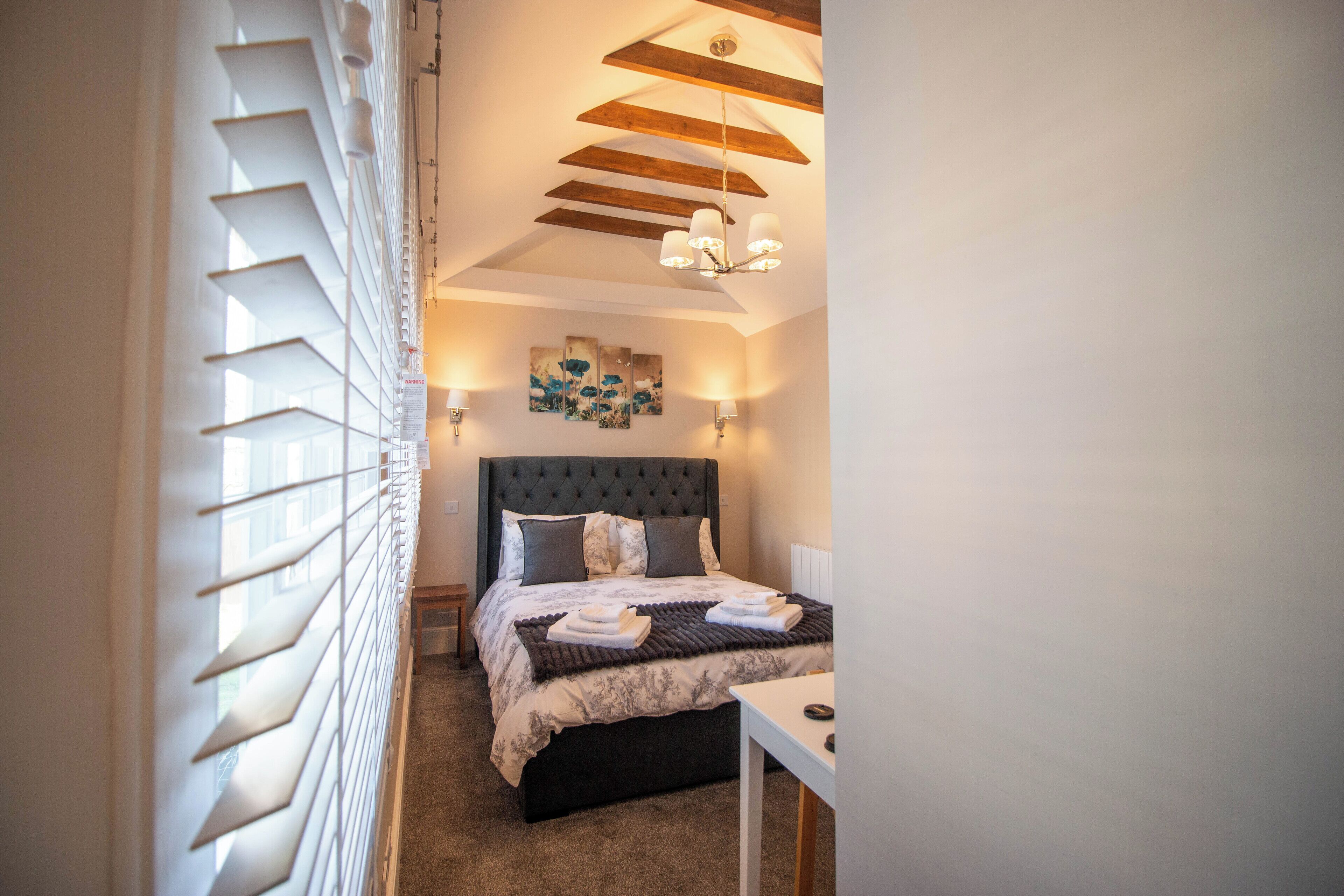 1 bedroom, iron/ironing board, travel crib, internet