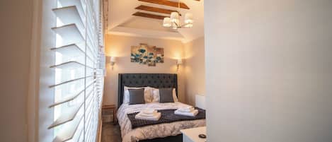 Bedroom (2)