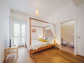 2 makuuhuonetta, silitysrauta/-lauta, ilmainen internet