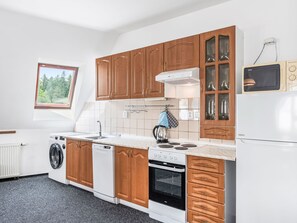 Fridge, microwave, oven, dishwasher