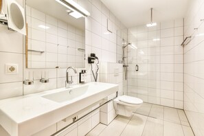 Classic Apartment | Bathroom - Appartments im Kirchberg (Fontanella)