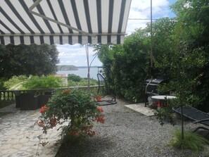 Garden - Moja Ane (Razanac)