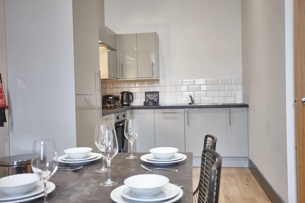 Fridge, microwave, oven, dishwasher