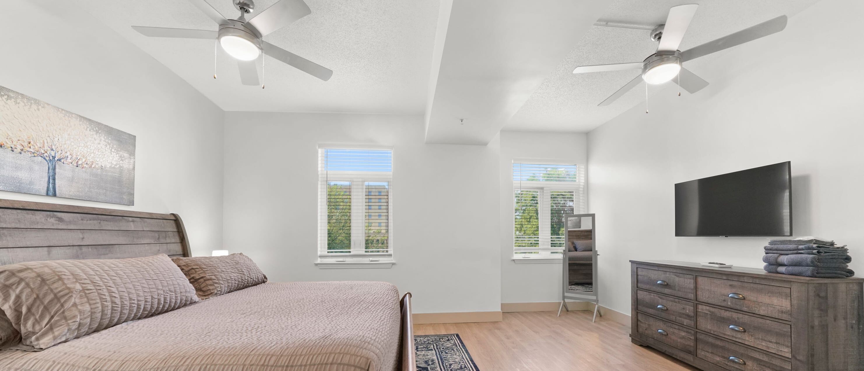 StaysByWalker CityCenter 3BR w/King Beds! 1340SqFt