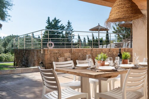 Alcudia's Best: Private Pool, BBQ, Inviting Garden