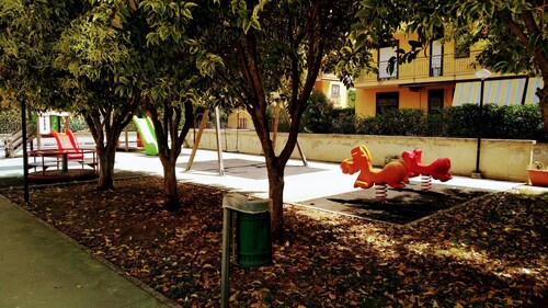 Attic 2 minutes from Viale Carlo III, Campania Shopping Center and La Reggia.