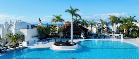 Piscine extérieure, piscine chauffée