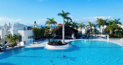 Family Oasis - Oceanview Duplex + Heated pool, A/C