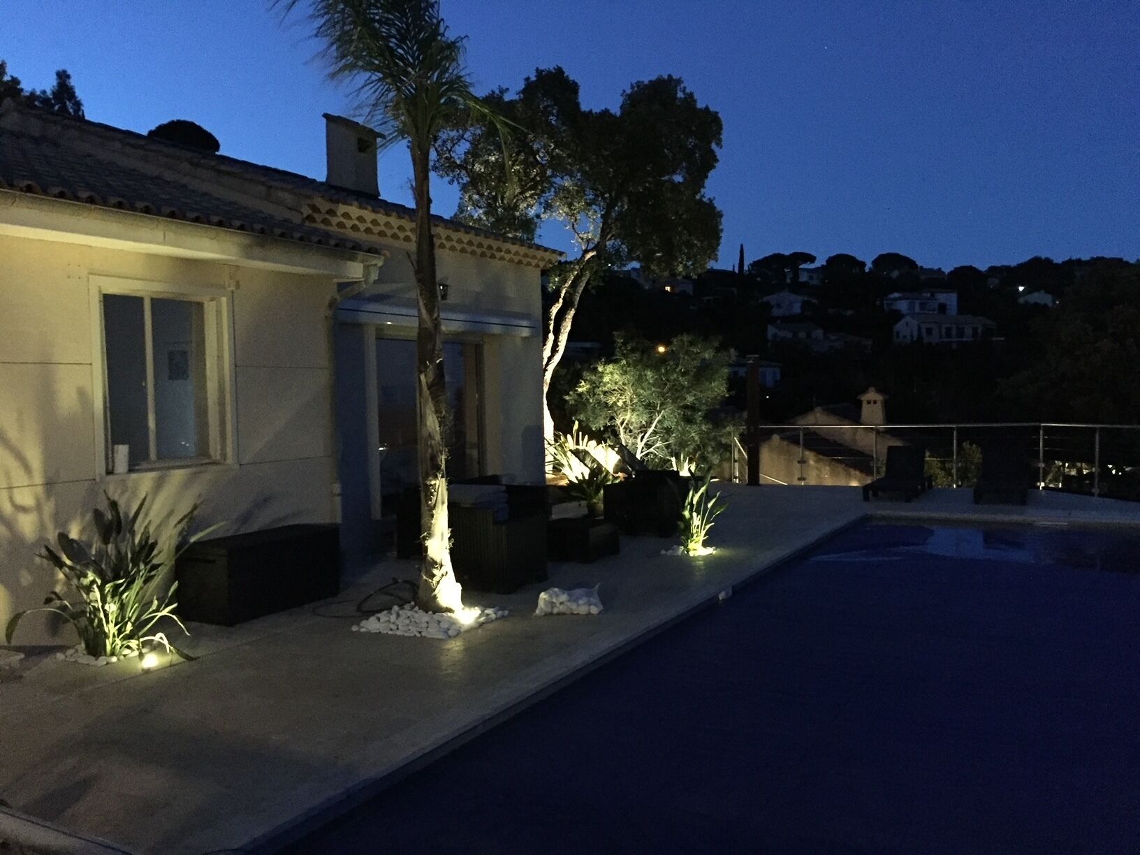 Villa with 150° panoramic sea view, heated infinity pool