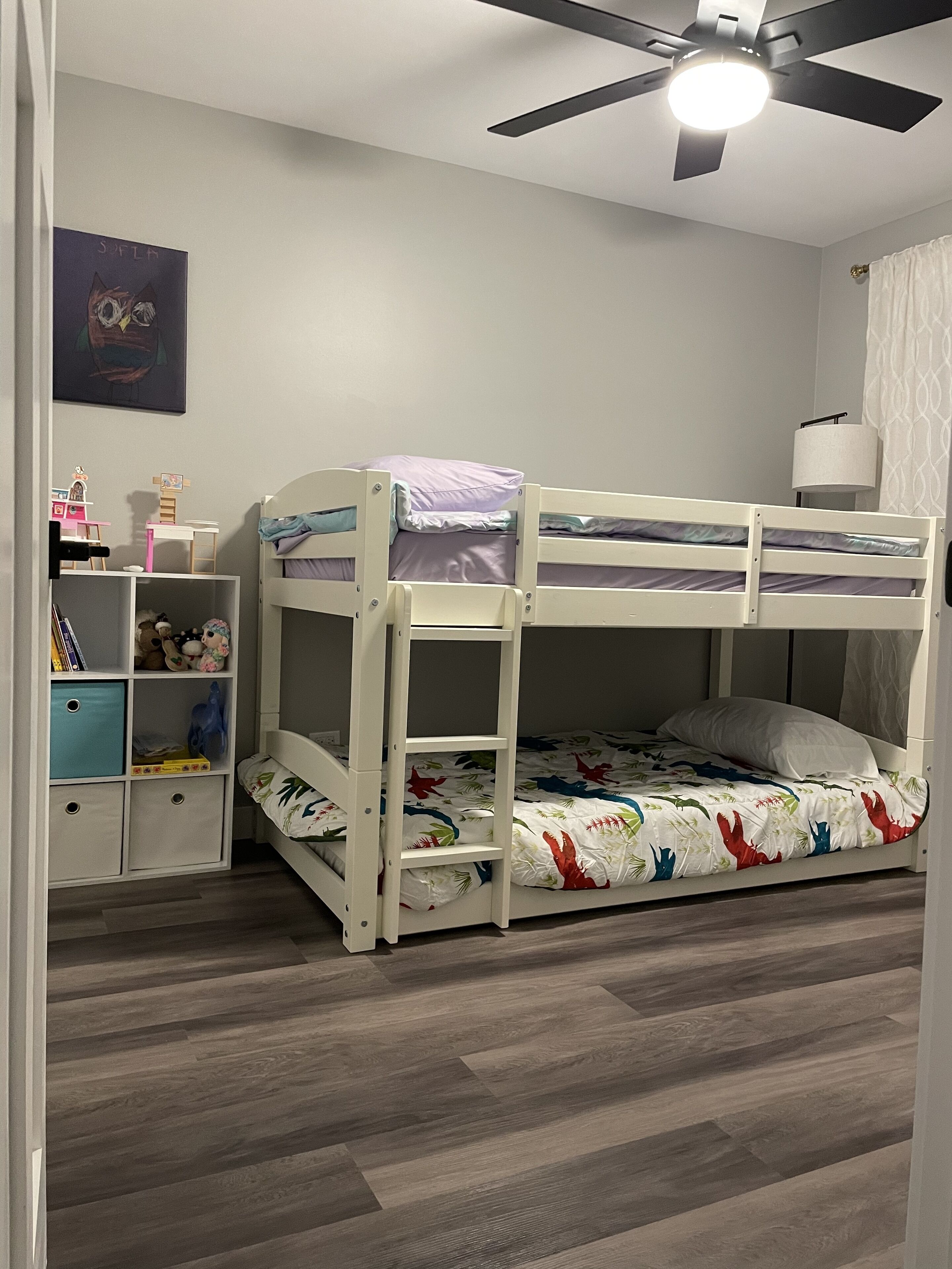 3 bedroom house, family and kids friendly. Check in/out needs accommodated.