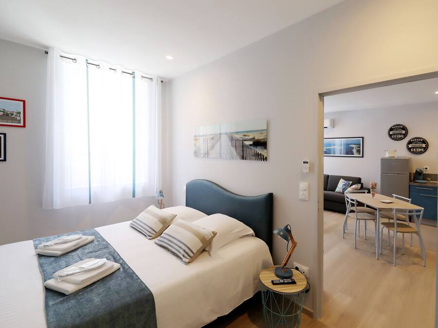 Apartamento (Cote mer) | Escritorio, sistema de insonorización, wifi gratis