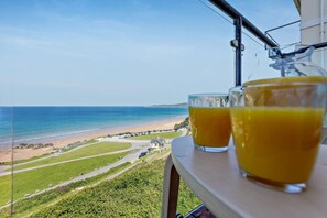 Outdoor dining - 2 Bed in Putsborough (oc-f27451) (Croyde)