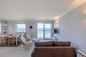 TV - 2 Bed in Putsborough (oc-f27451) (Croyde)