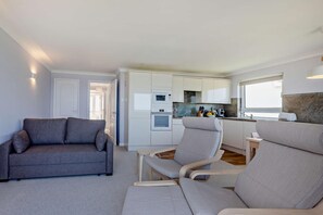 TV - 2 Bed in Putsborough (oc-f27451) (Croyde)
