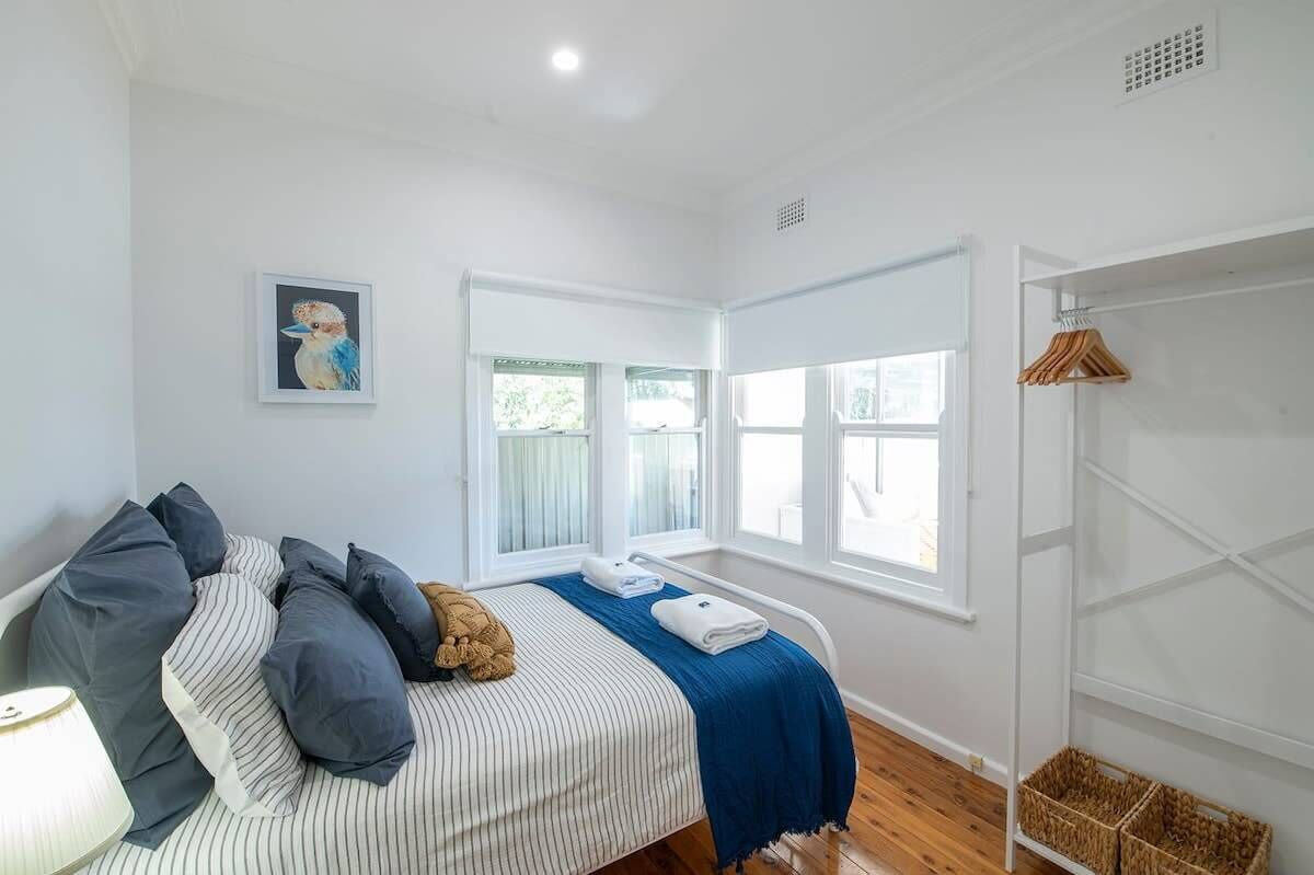 3 bedrooms, desk, iron/ironing board, travel cot