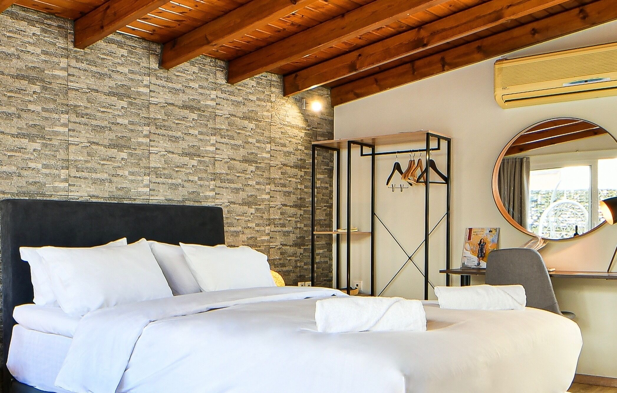 IQ Residences - Athens Way Studio Apt. 4