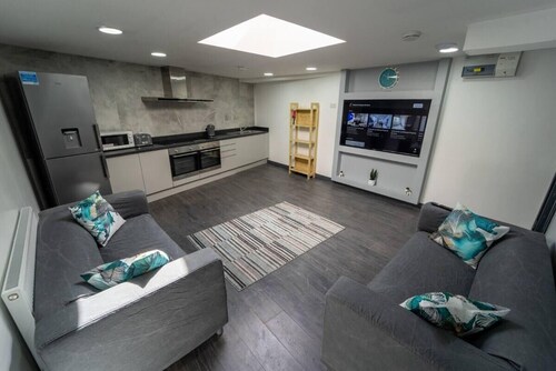 Homely Studio Next to City Centre