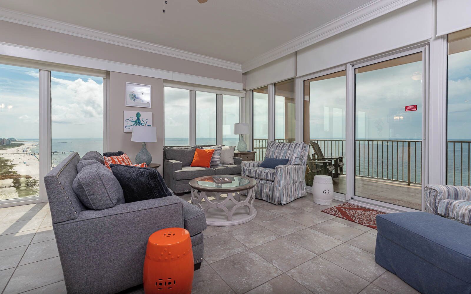 4BR Luxury Condo @ Phoenix Orange Beach