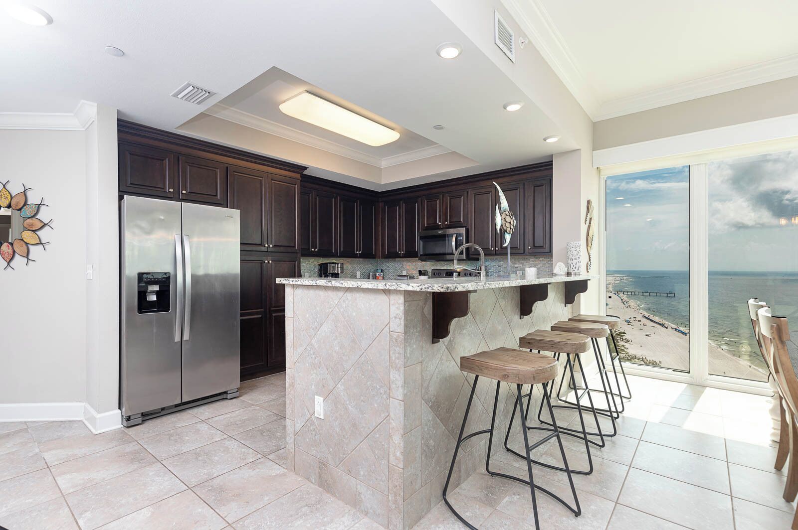 4BR Luxury Condo @ Phoenix Orange Beach