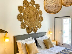 2 chambres, fer et planche à repasser, accès au Wi-Fi (inclus)
