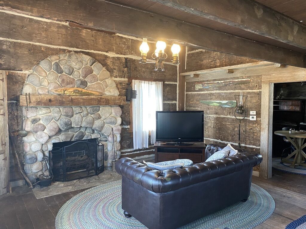 Yesterday Cabin at Thrice Farms